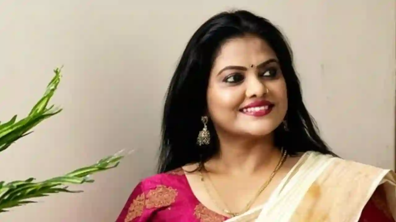 https://www.mobilemasala.com/film-gossip-tl/Harassment-for-revealing-the-truth-Malayalam-actress-Minu-reveals-tl-i295170